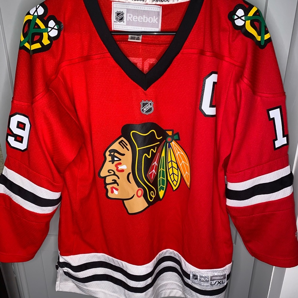 Blackhawks Toews youth large jersey
